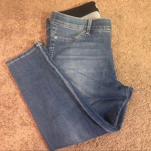 Juicy couture size 14 capris